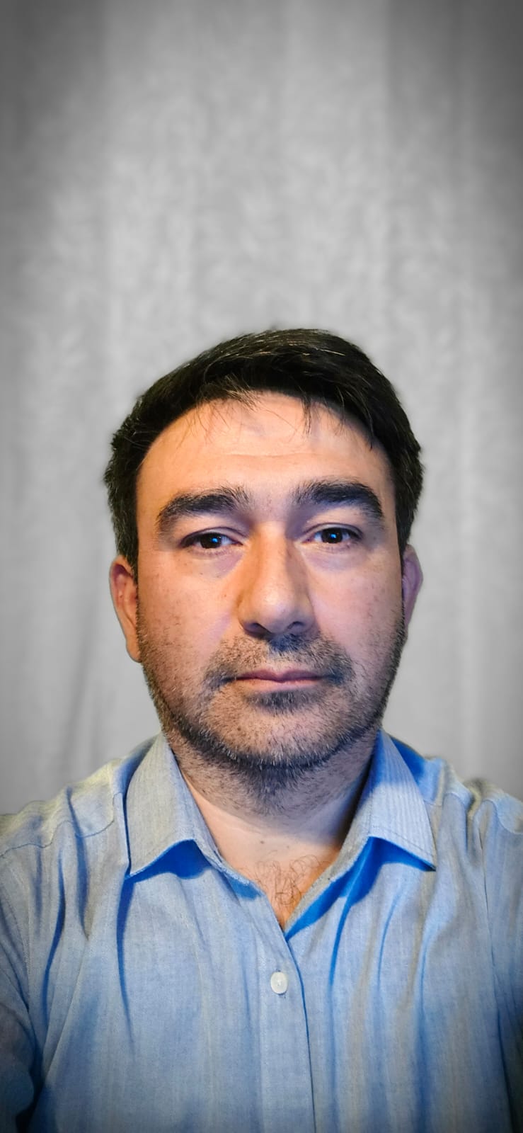 Fotografía de perfil de Rodrigo Atenas